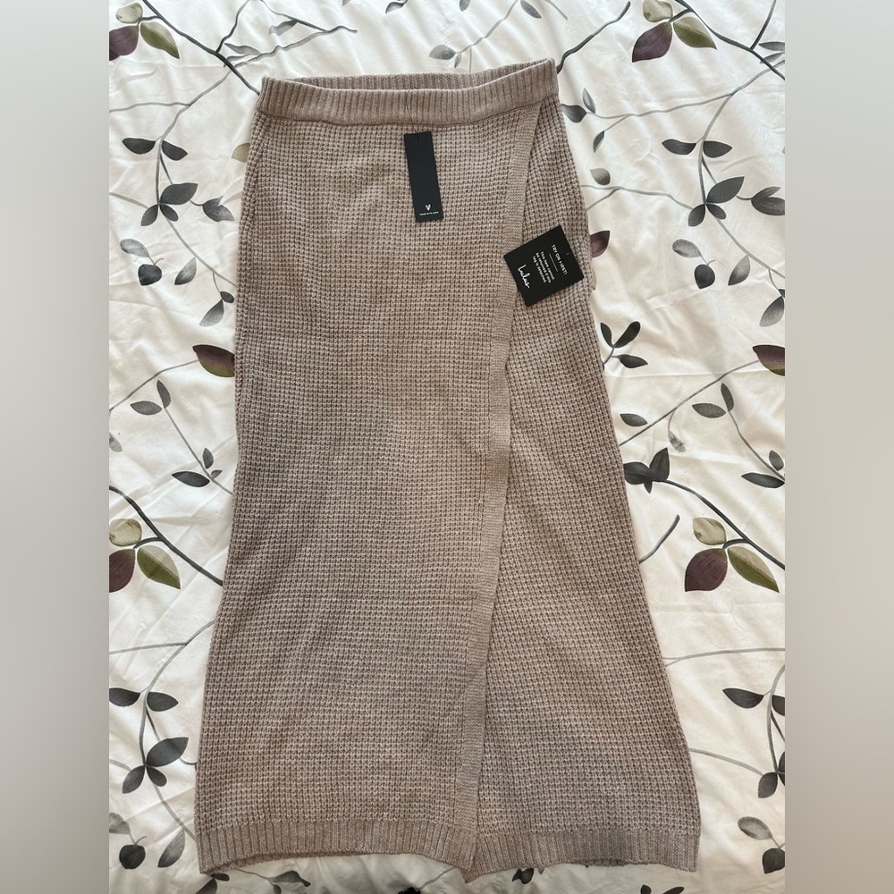 Lulus Autumn Sweetheart Beige Waffle Knit skirt - Picture 2 of 3